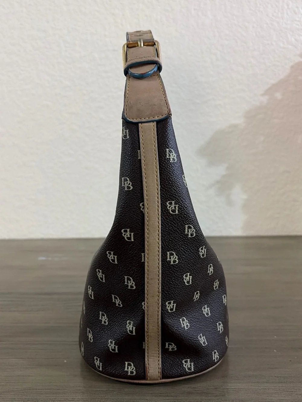 Dooney & Bourke - Small Pebble Hobo - Black/Brown - Bagette
